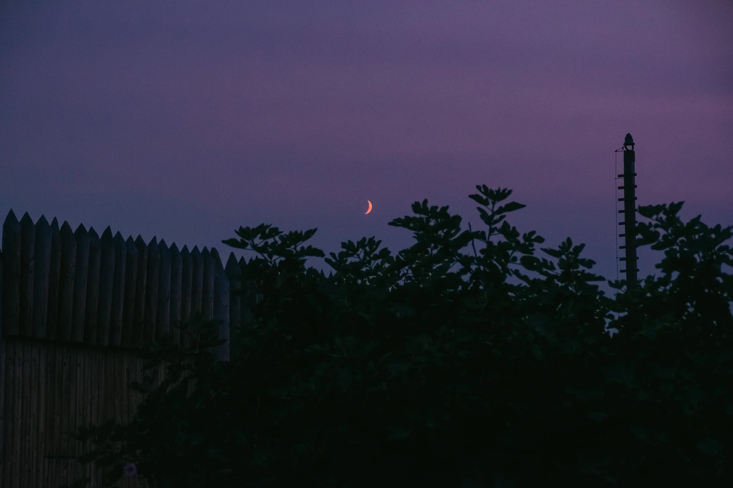 cinematic long exposure moon skyscape vancouver wa sunset