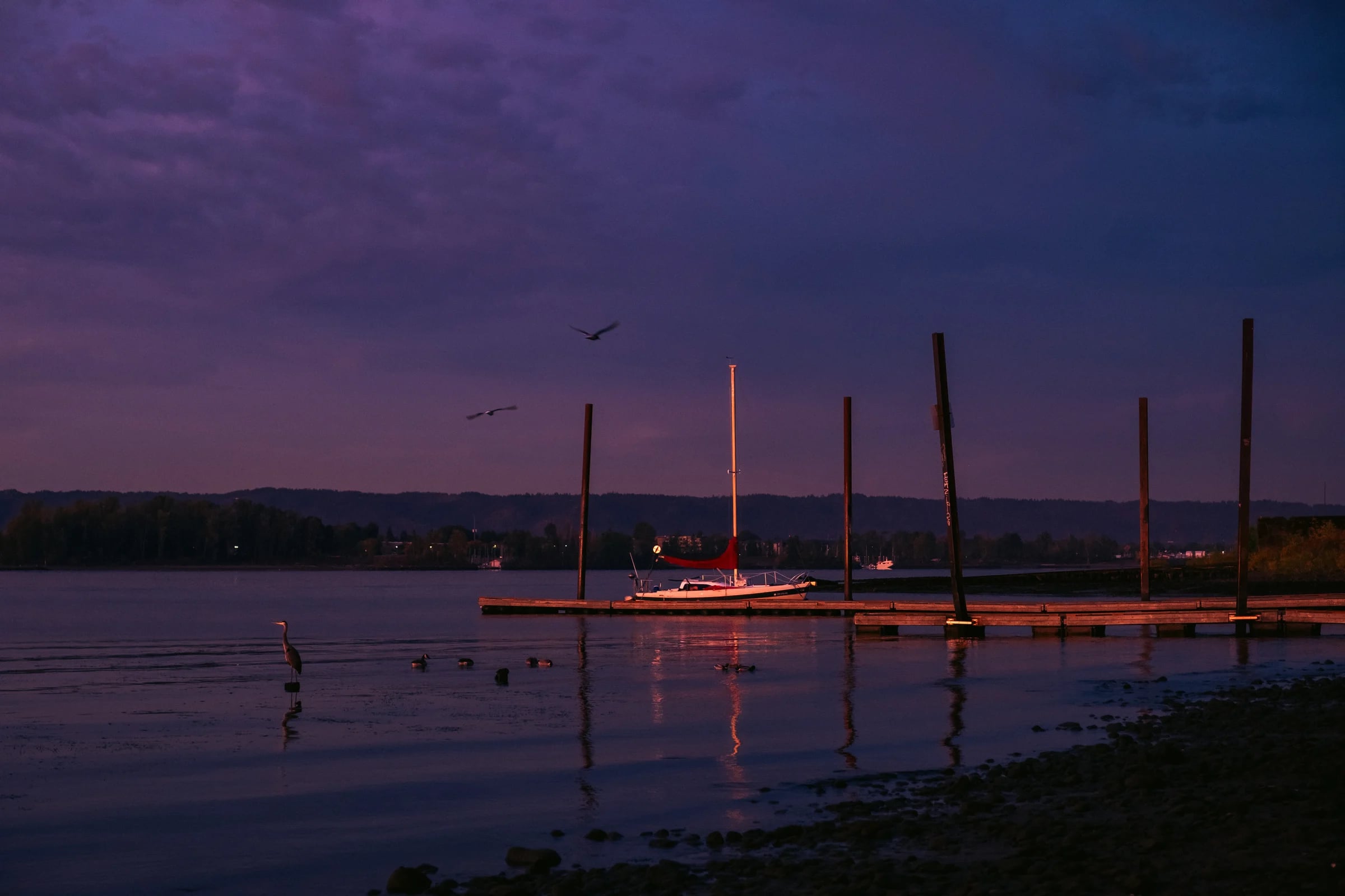 cinematic long exposure moon skyscape vancouver wa sunset