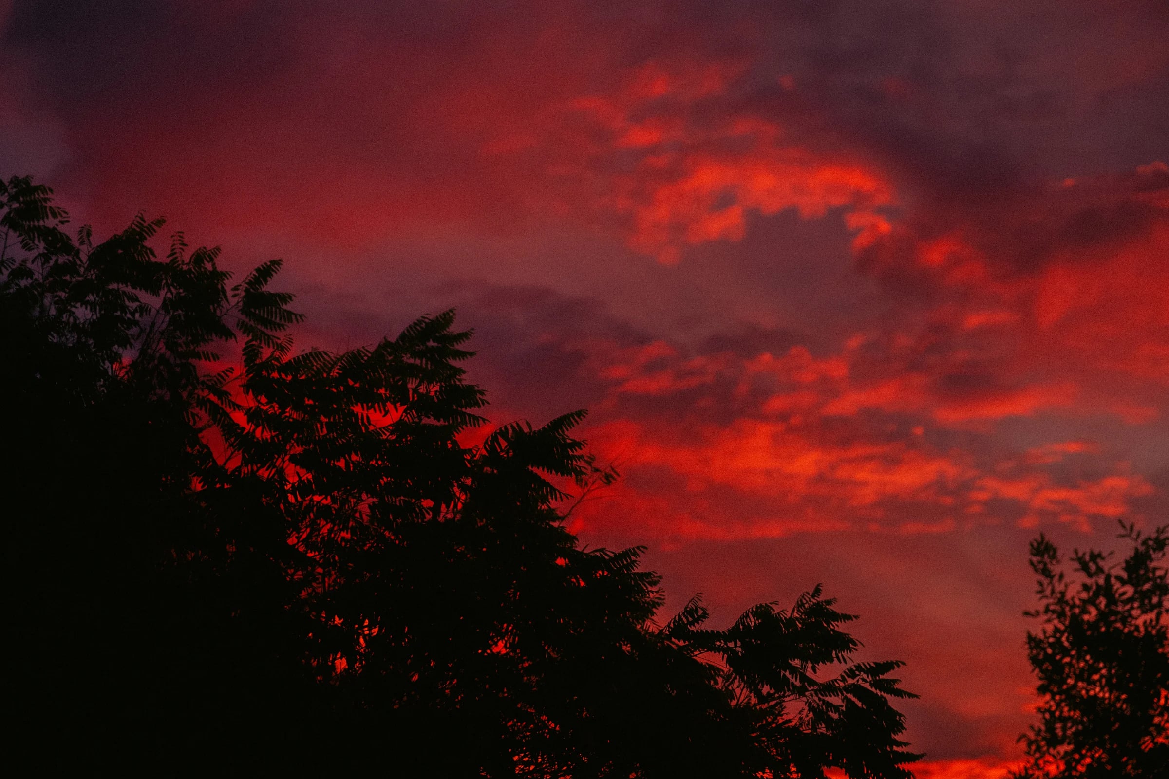 cinematic long exposure moon skyscape vancouver wa sunset