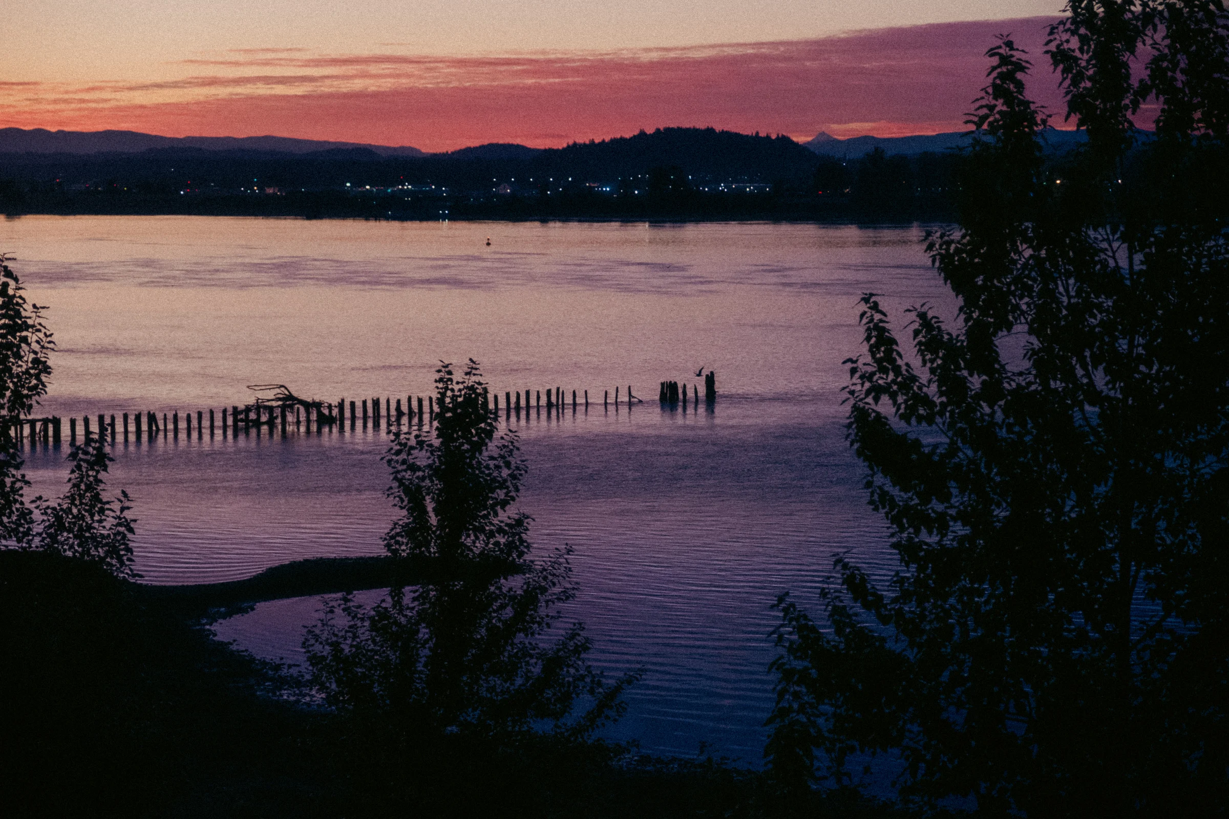 cinematic long exposure moon skyscape vancouver wa sunset