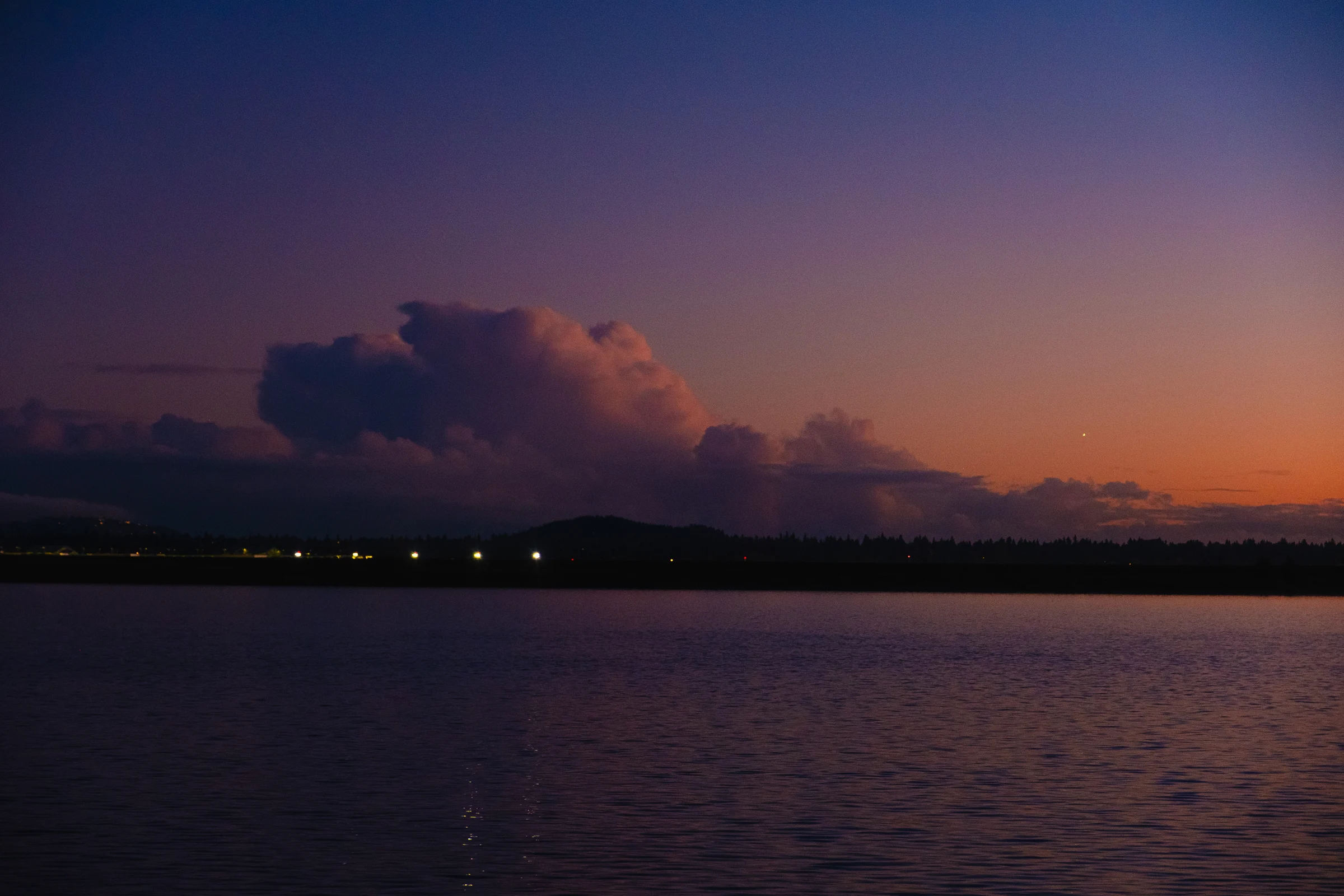 cinematic long exposure moon skyscape vancouver wa sunset