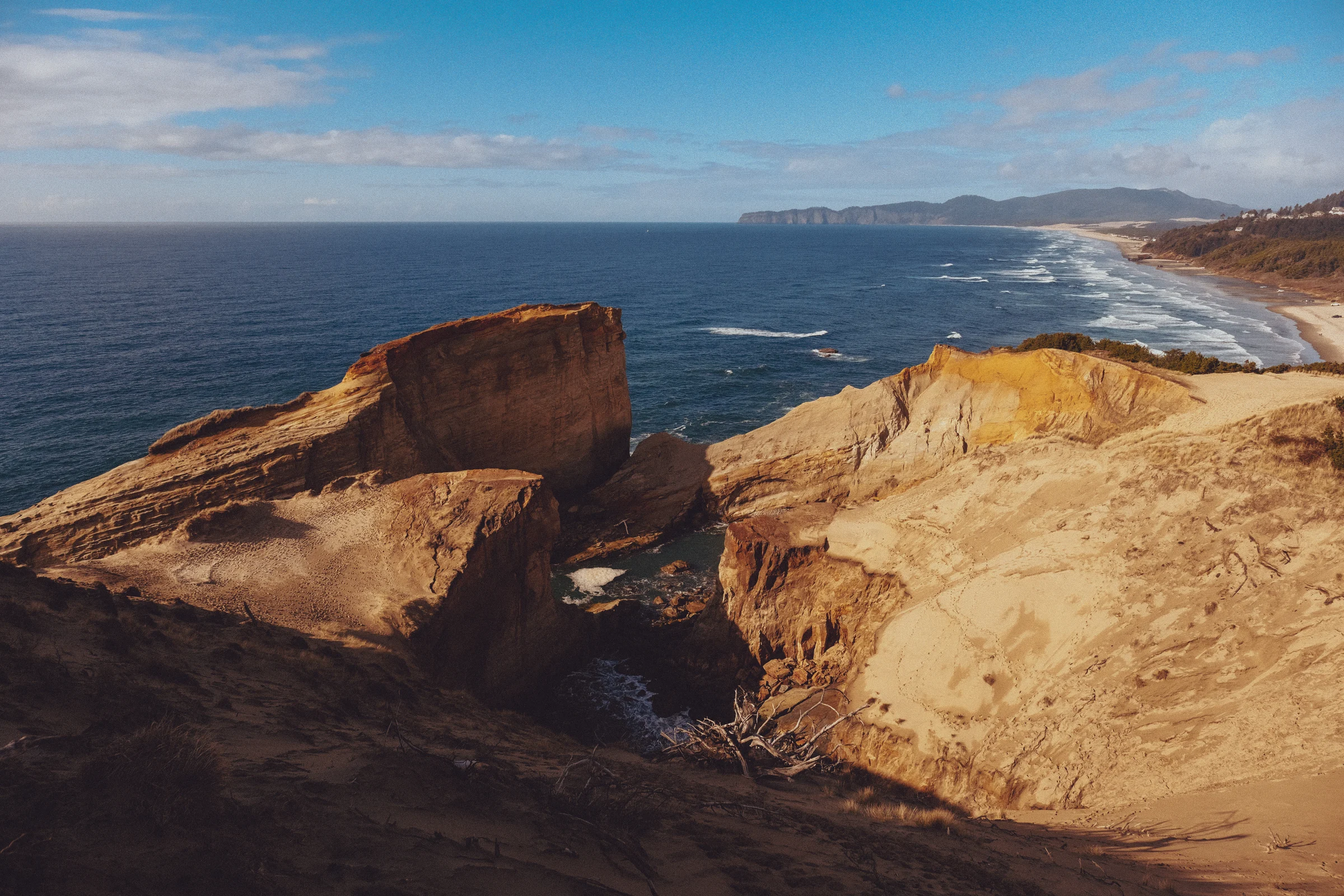 el wedos where the wind blows cape kiwanda rock formation sunset