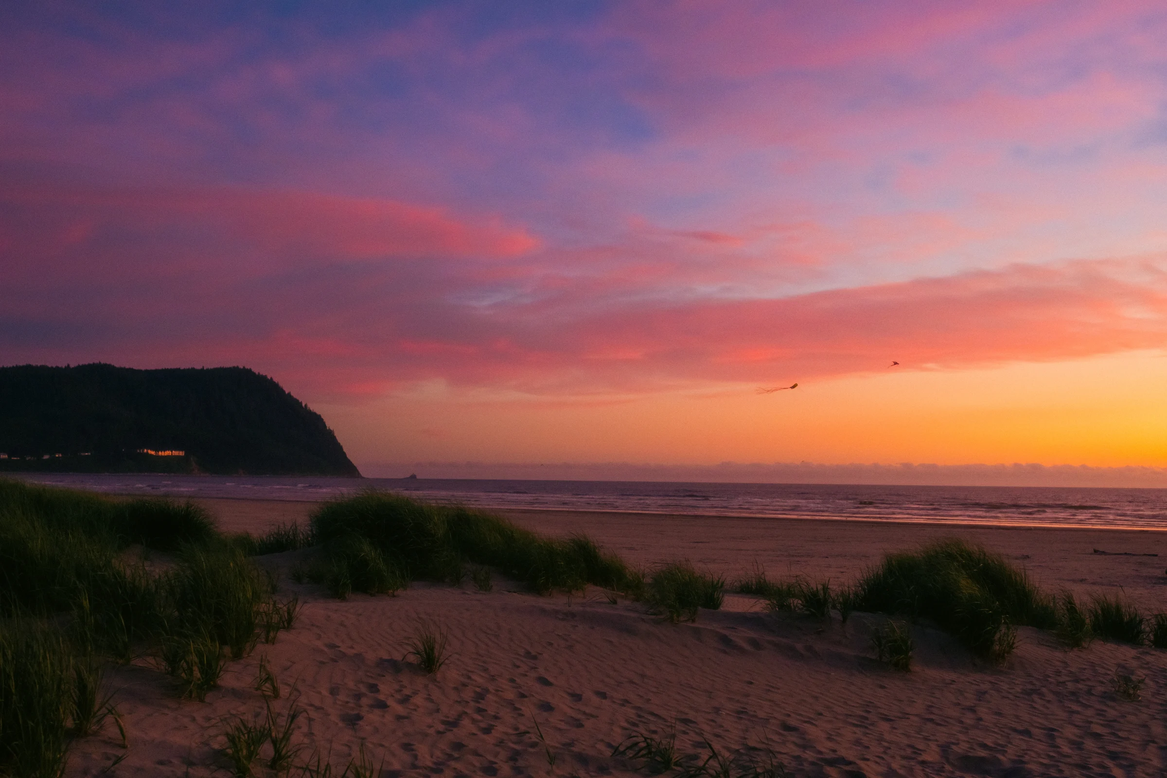 eerie film 4th of july fireworks seaside oregon coast 2025