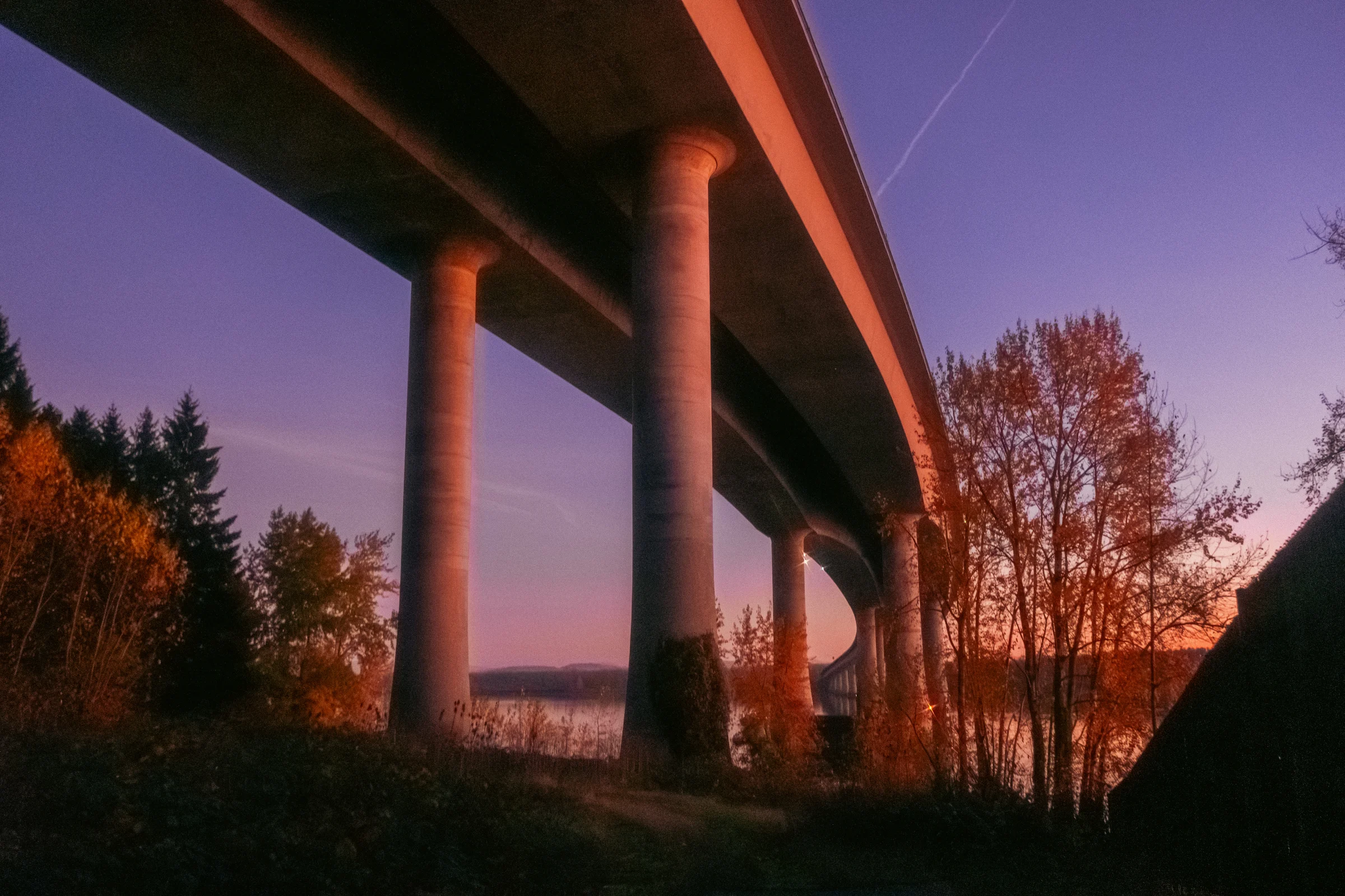 cinematic long exposure moon skyscape vancouver wa sunset